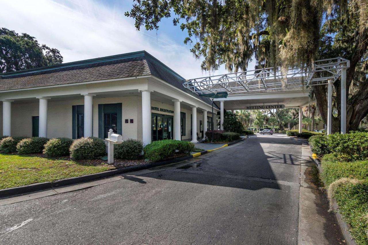 Quality Inn At Town Center Beaufort Exterior photo