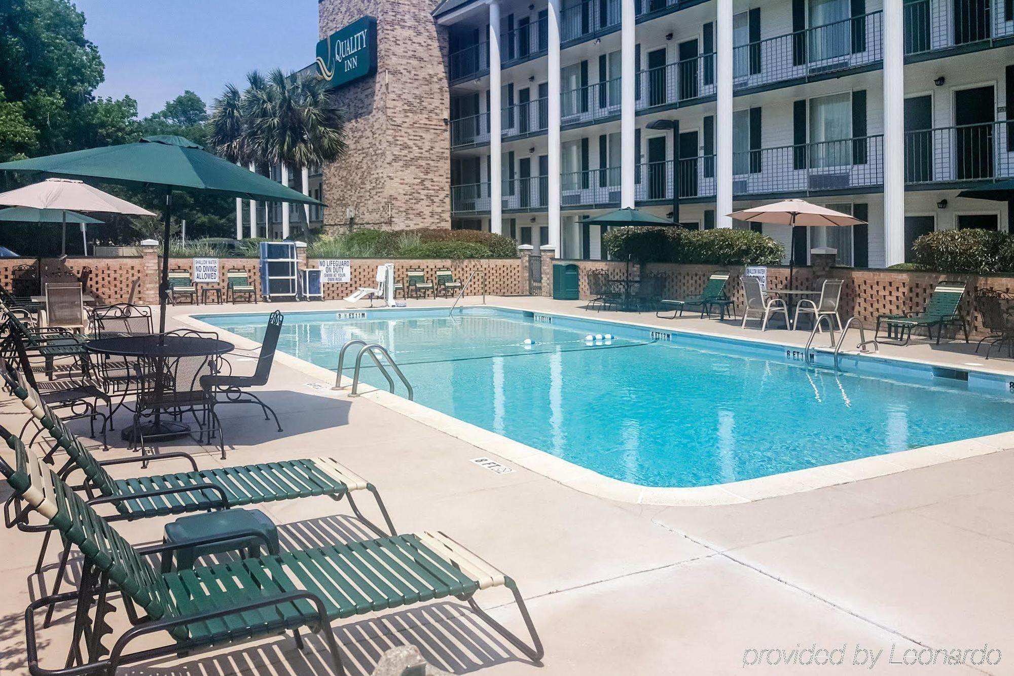 Quality Inn At Town Center Beaufort Exterior photo